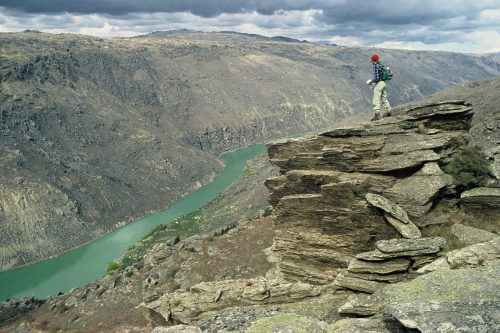 Looking into Roxburgh Gorge from Flat top hill.
