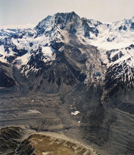 Aoraki Rock Avalanche: A colossal amount of rock and ice fell from the mountain in 1991 
